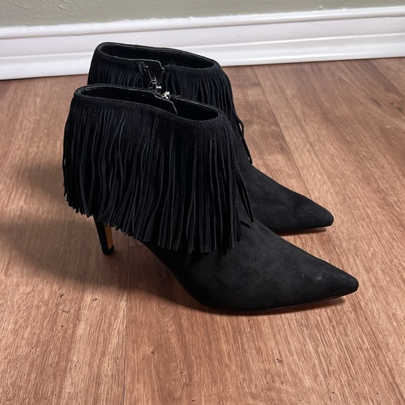 NWT Sam Edelman Kandice Black Suede Pointed Toe Fringed Ankle Booties Size 6 - Picture 2 of 9